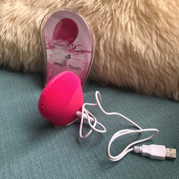 Facial brush by Magic Touch - Picture 3 of 6